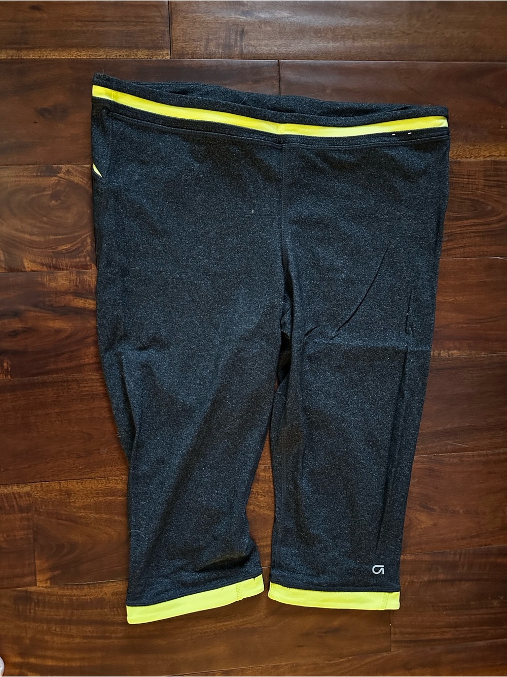 Gap Fit fitness capri